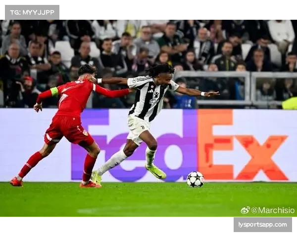 斯图加特高位逼抢体系成熟 积分稳居欧冠资格区